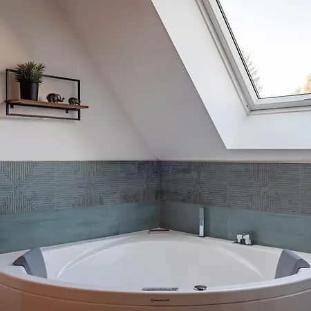 Chez Maidi-balneo, Cheminee, Proche Vosges Du Nord Holiday home Schoenbourg